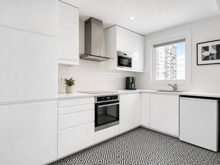 92800 - PUTEAUX - FRONT DE SEINE - 4 PIECES -3 CHAMBRES - BALCON — photo 1