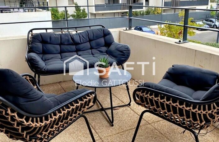 2 pièces avec terrasse & parking  Emplacement idéal » — photo 2