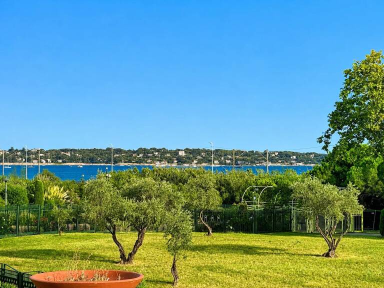JUAN LES PINS - ENSEMBLE DE DEUX APPARTEMENTS – 102M2 - PISCINE PARC — photo 1