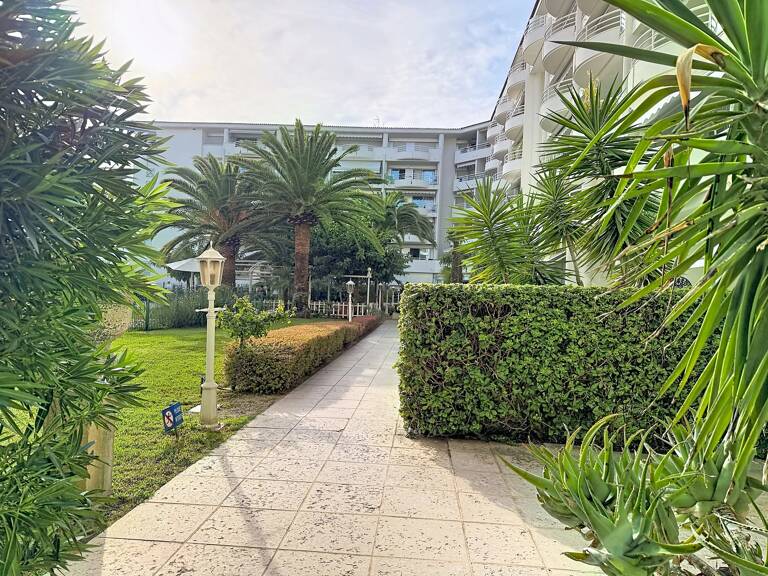 JUAN LES PINS - ENSEMBLE DE DEUX APPARTEMENTS – 102M2 - PISCINE PARC — photo 1