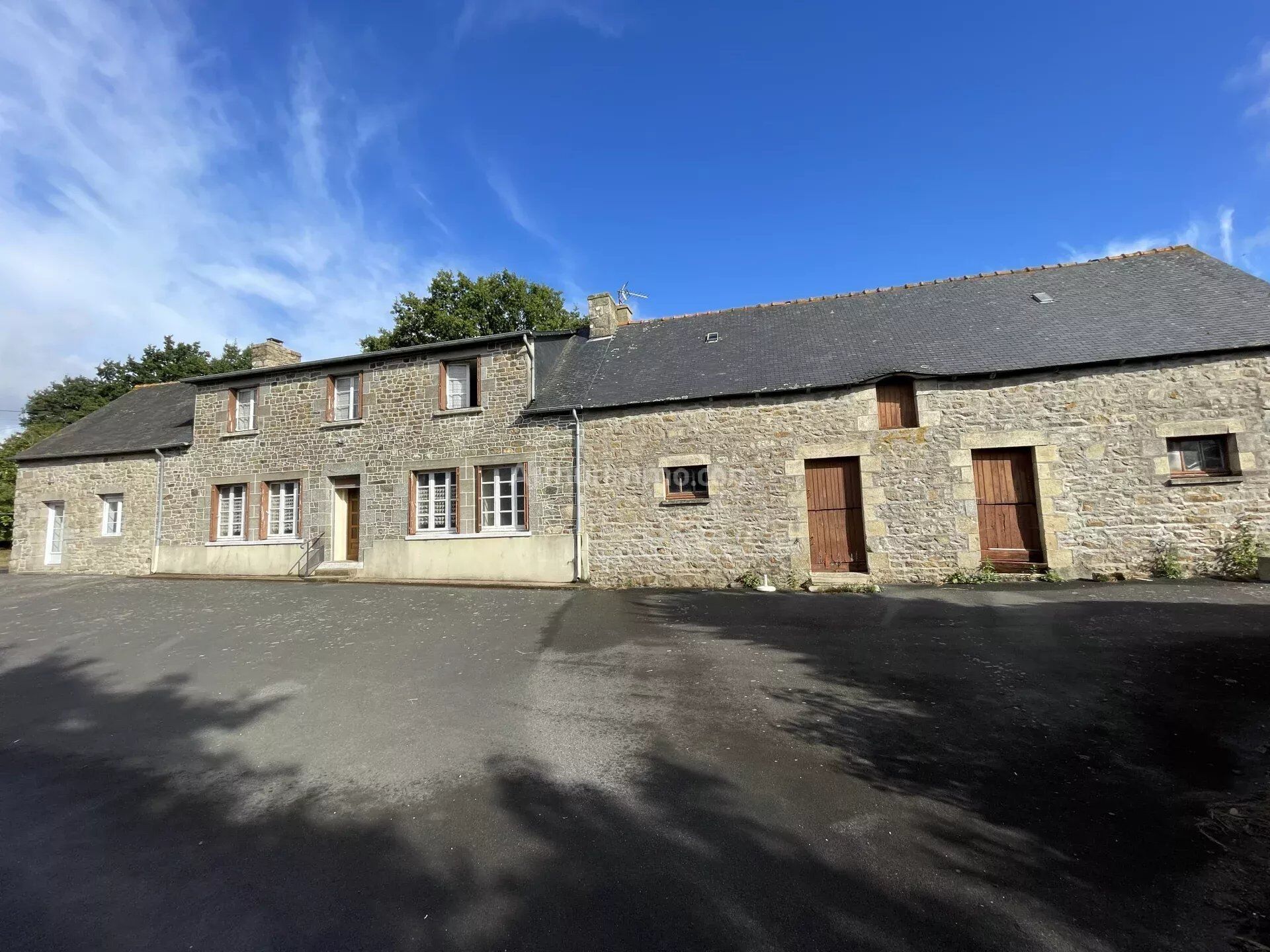 Maison 7 pièces · à Plœuc-l'Hermitage · 185 000 €