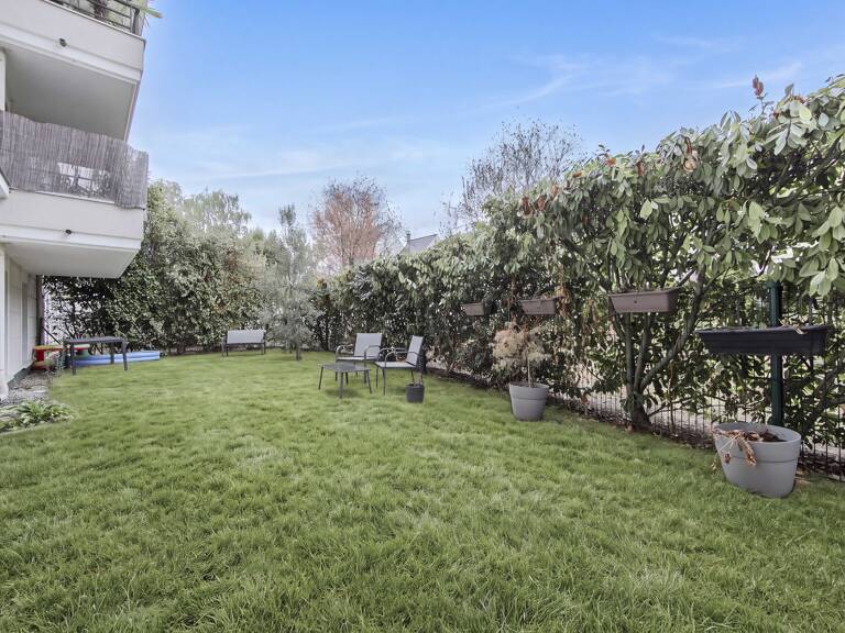 Bel appartement avec jardin a vendre — photo 1