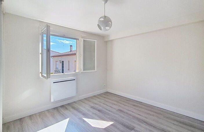 VENDARGUES  AU CALME MAISON T4  EN DUPLEX DE 86M2 + TERRASSE — photo 5