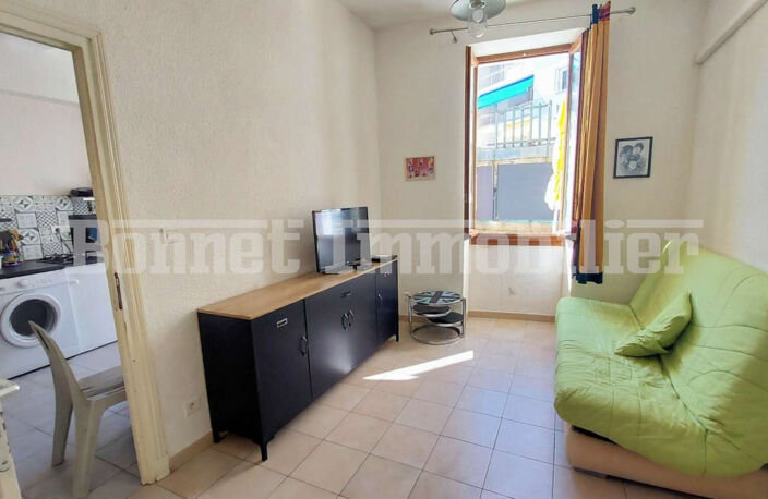 Appartement T2 avec grande terrasse hyper-centre de Nyons — photo 2