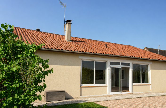 Maison 5 pieces 2100 m2 de terrain — photo 2