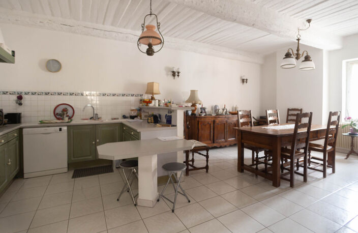 Maison de ville avec garage atelier terrasse — photo 3