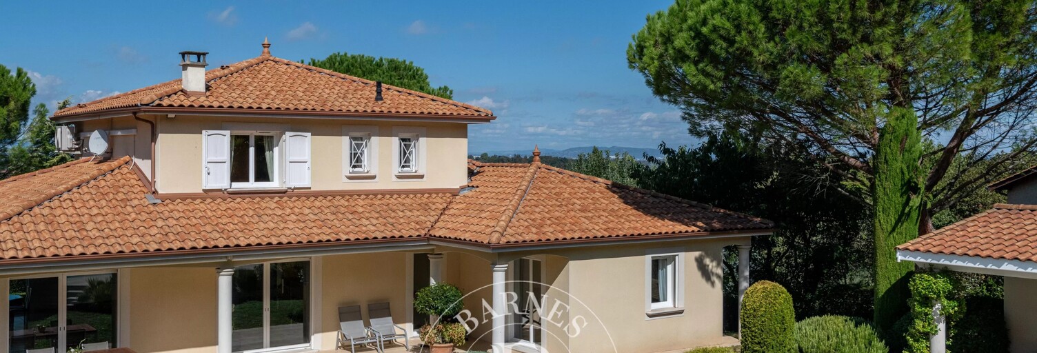 Maison 6 Pièces 186 m² à vendre à Saint-Pierre-de-Chandieu (69780)
