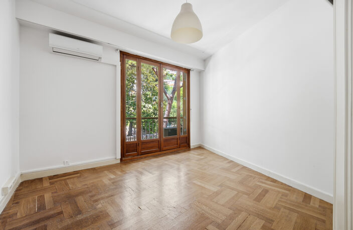 BEAULIEU SUR MER   3P + CAVE + PARKING 700 000 EUR — photo 2
