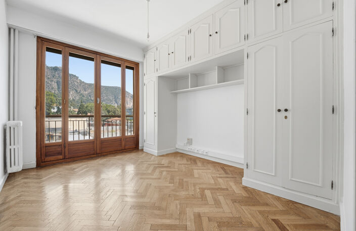 BEAULIEU SUR MER   3P + CAVE + PARKING 700 000 EUR — photo 3