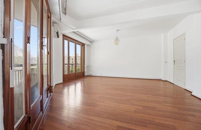 BEAULIEU SUR MER   3P + CAVE + PARKING 700 000 EUR — photo 5