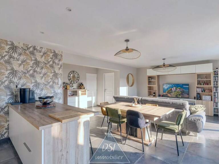 SAINT-MAURICE-DE-BEYNOST – SUPERBE T4 AVEC TERRASSE DE 70 M² – 3 CHAMBRES – 2 PARKINGS – CLIMATISATION — photo 1