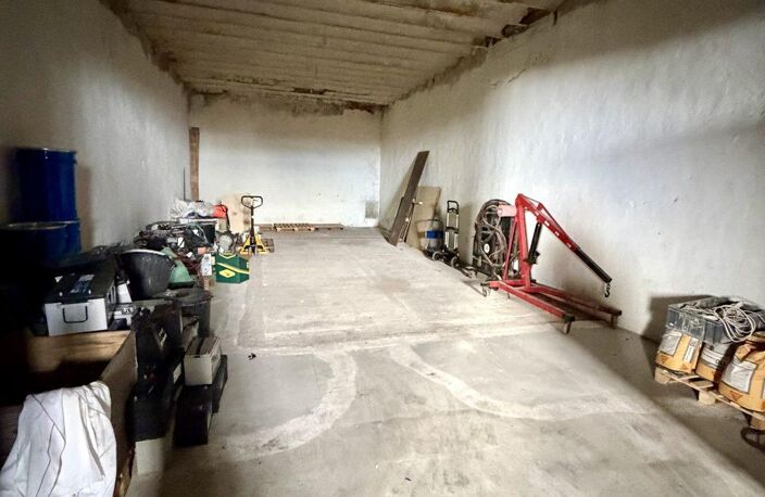 LOCAL COMMERCIAL — photo 2
