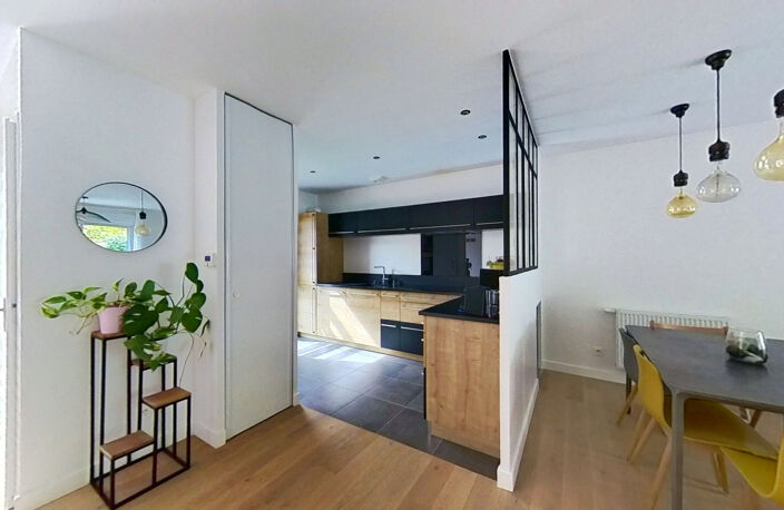 69410 CHAMPAGNE-AU-MONT-D'OR - CENTRE - APPARTEMENT T3 DUPLE — photo 2