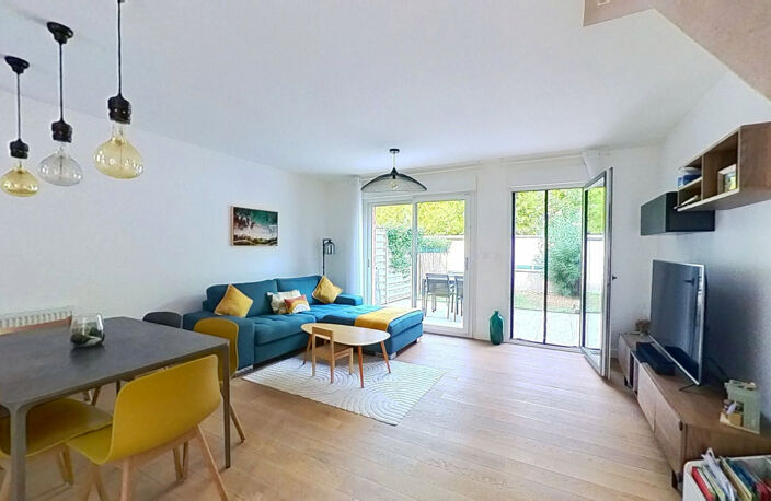 69410 CHAMPAGNE-AU-MONT-D'OR - CENTRE - APPARTEMENT T3 DUPLE — photo 4