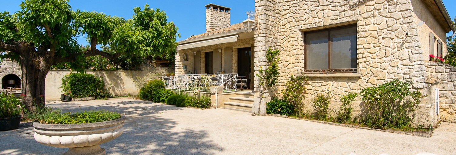 Maison 4 Pièces 164 m² à vendre à Taillades (84300)