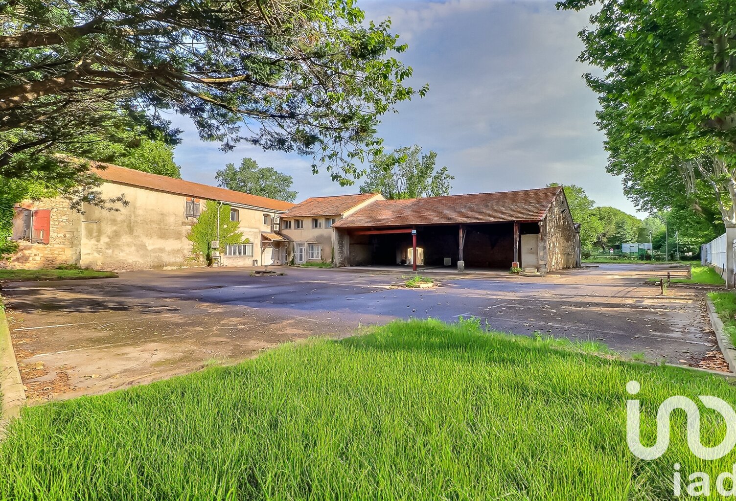 Vente Immeuble 1 200 m&sup2; — photo 1