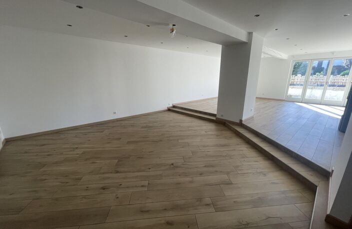 Vente maison 6 pièces 210 m² Chavelot (88150) — photo 2