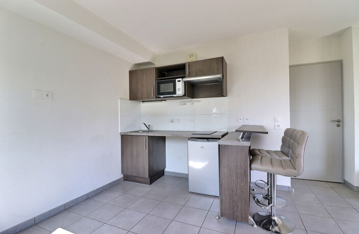 Appartement T2 avec balcon et parking — photo 3