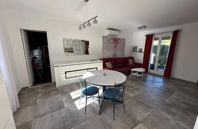 Exclusivité Vente  le Puy St Reparade  proche commodités, LC Gestion vous propose une maison de plain pied  de 66 m² avec jardin clos de 340 m² au calme. — photo du bien