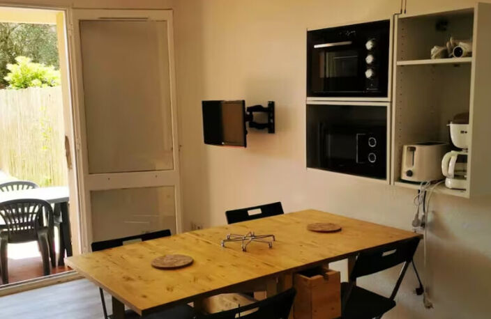 Appartement MEUBLE Saint Cyr Sur Mer 1 pièce(s) — photo 4