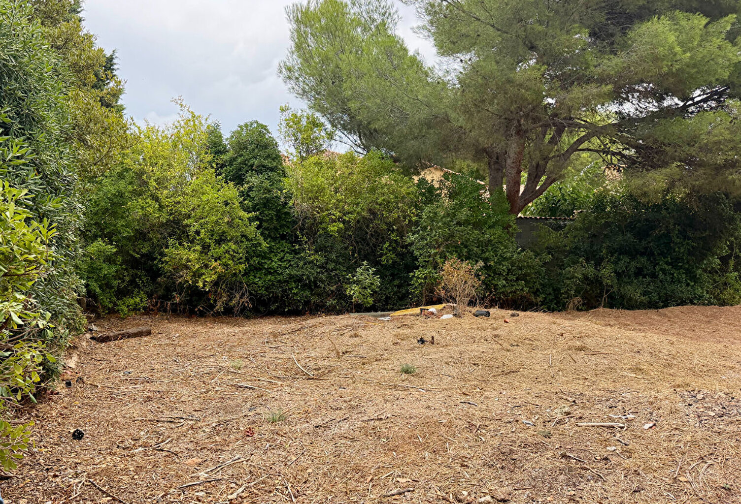 RARE Terrain à Sete de 750 m2 quartier prisé de la Corniche vue sur mer — photo 1