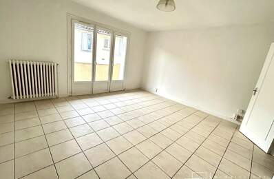 Appartement T4 à louer — photo du bien