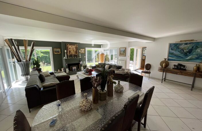 Maison 216 m2 de plain pied — photo 2