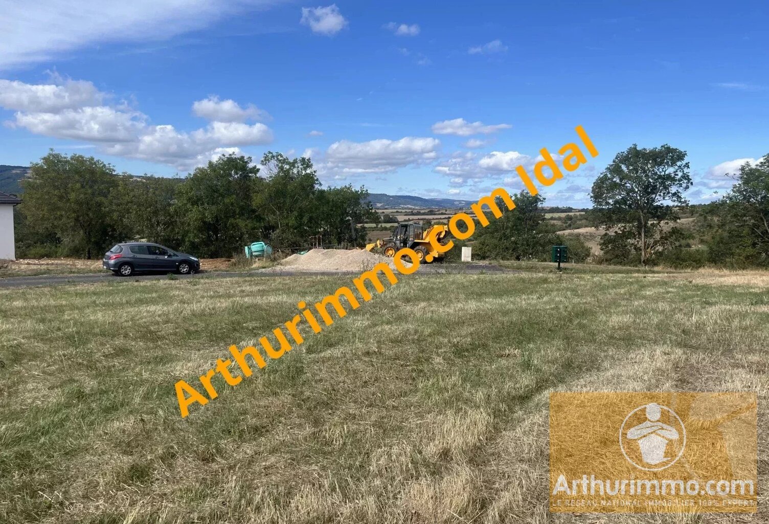 Terrain constructible de 730 m² — photo 1