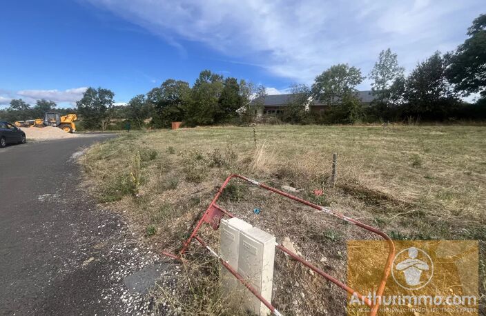 Terrain constructible de 730 m² — photo 2