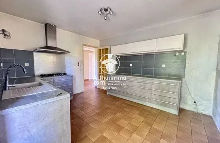 Vente maison 5 pièces 110 m² Saint-Étienne-de-Fontbellon (07200) — photo 4