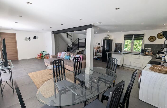 Maison rénovée avec piscine — photo 4