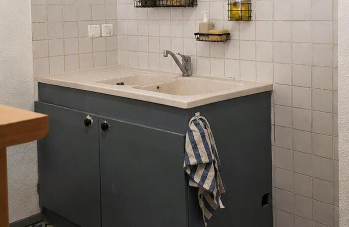T2 56m² avec parking dans petite copropriété — photo 3