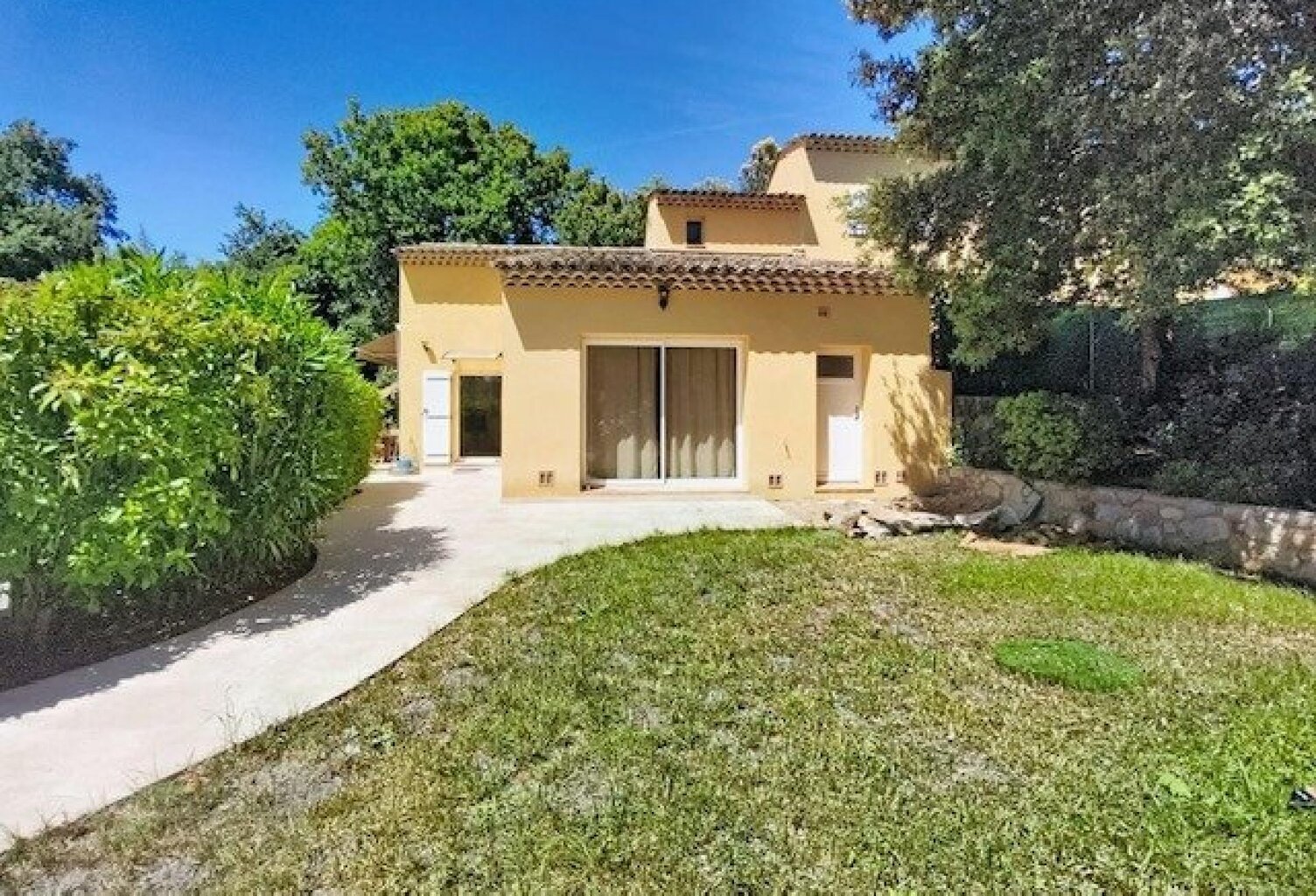 villa traditionnelle sur les haut de Montauroux — photo 1