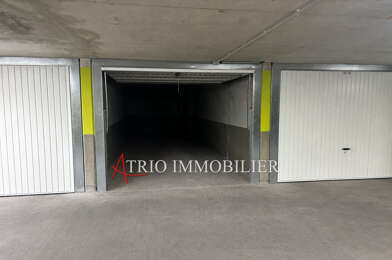 Garage  210 €