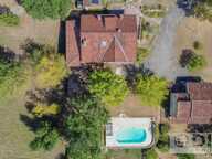 Belle propriété avec piscine et dépendance et vues à distance de marche de Saint-Antonin-Noble-Val — photo 2