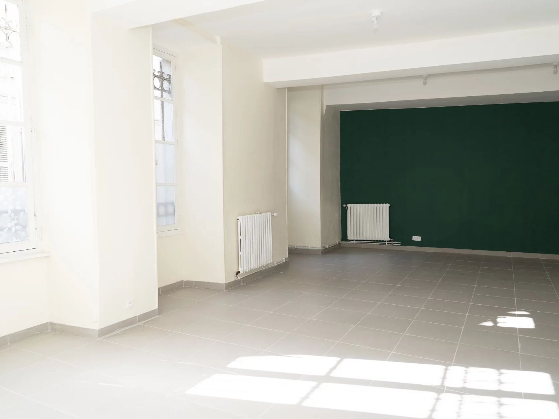 Acheter maison de 11 pièces 242 m² 205 000 € à Laon (02000) : une annonce Arthurimmo.com — 2