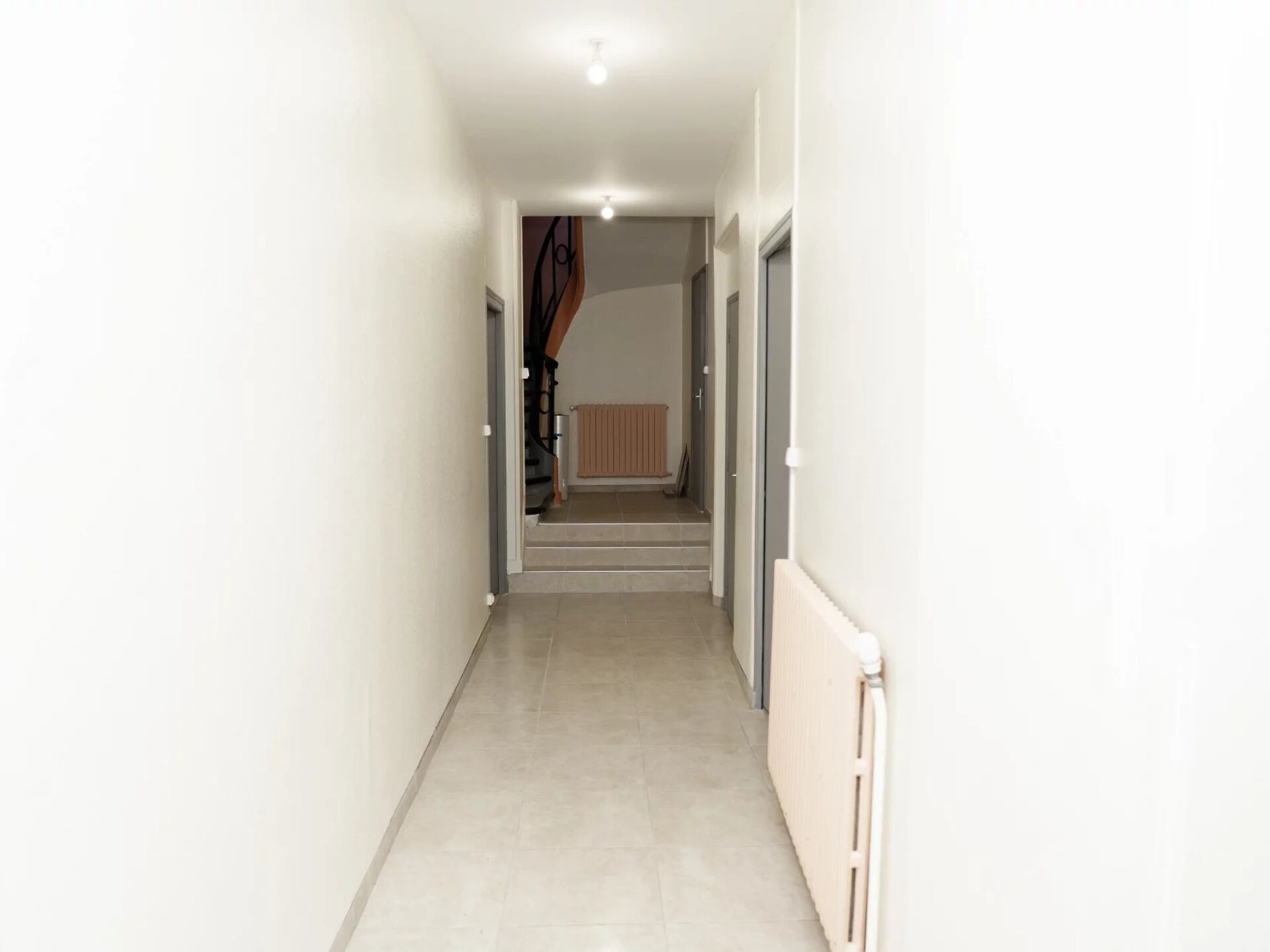 Acheter maison de 11 pièces 242 m² 205 000 € à Laon (02000) : une annonce Arthurimmo.com — 4