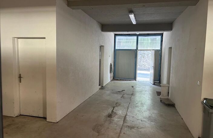 EXCLUSIVITÉ - À VENDRE – MURS COMMERCIAUX – ARGELÈS-GAZOST – EMPLACEMENT PRIVILÉGIÉ — photo 3