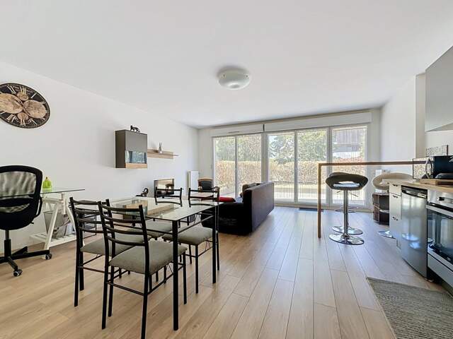 Grand T2 Lumineux tout équipé avec terrasse — photo du bien