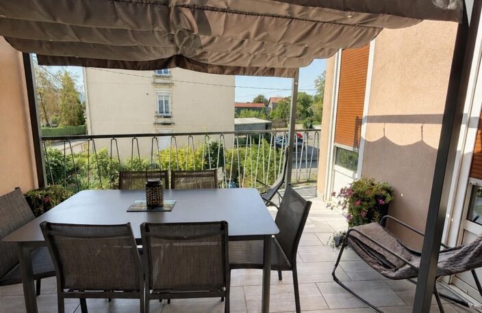 Appartement de 164 m² avec jardin et 2 garages — photo 4