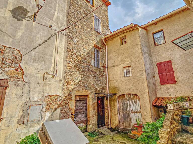 Belle maison de caractère avec terrain non attenant et mazet — photo 1