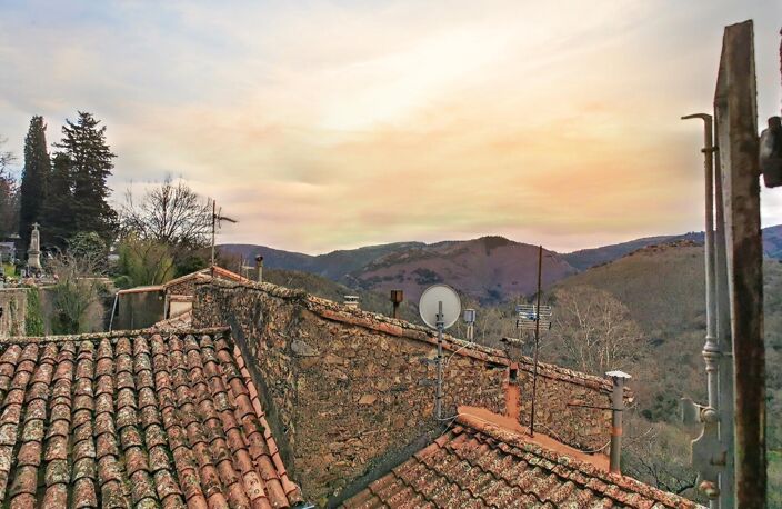 Belle maison de caractère avec terrain non attenant et mazet — photo 3