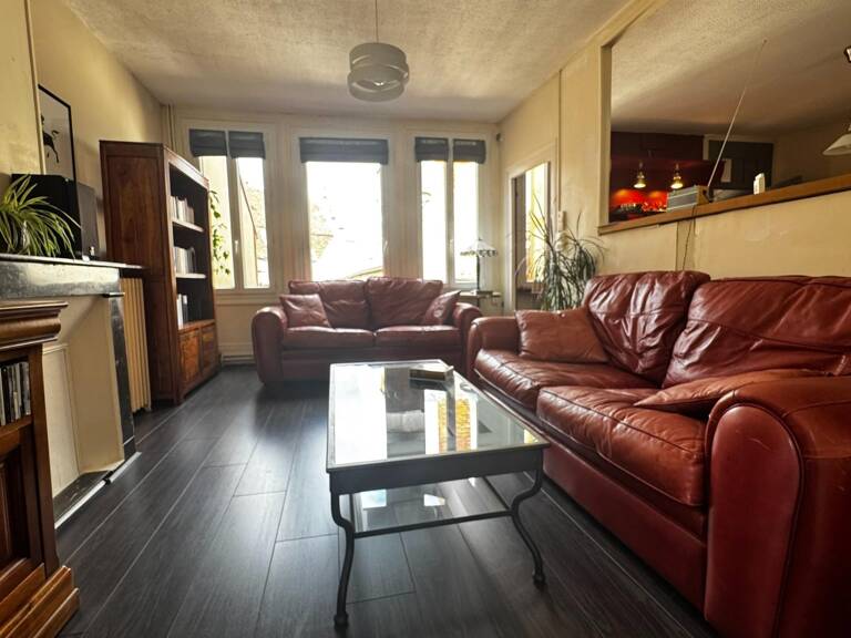 Maison atypique avec terrasse au cœur d'Autun — photo 1