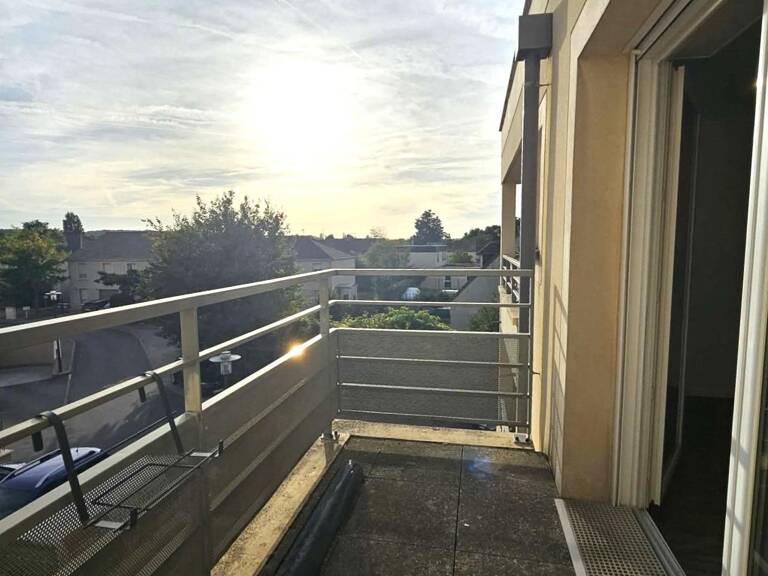 Charmant 2 pièces avec grande terrasse  Résidence de standing à Othis — photo 1