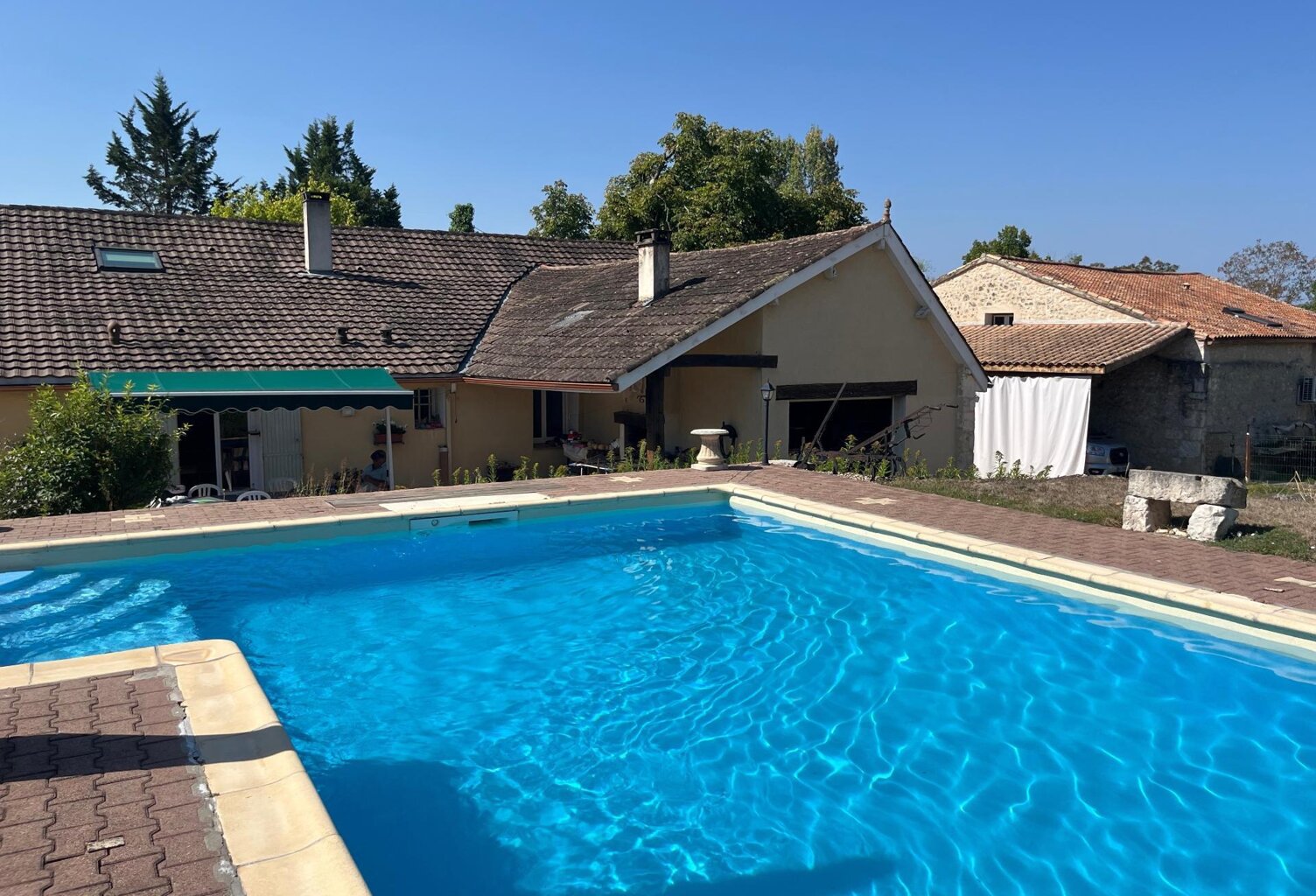 Ensemble immobilier . — photo 1