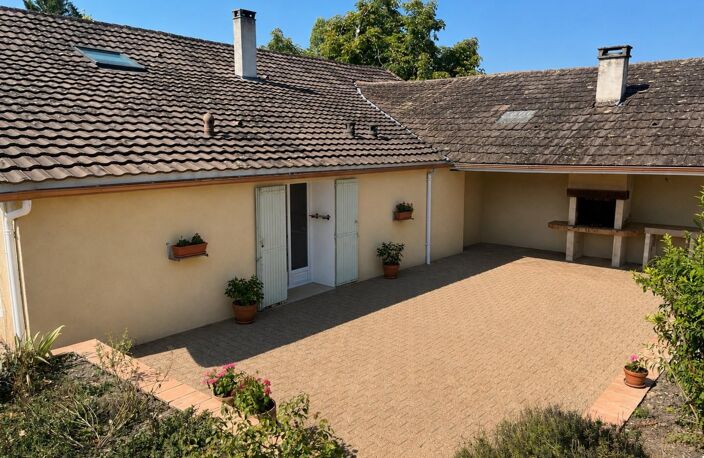 Ensemble immobilier . — photo 2