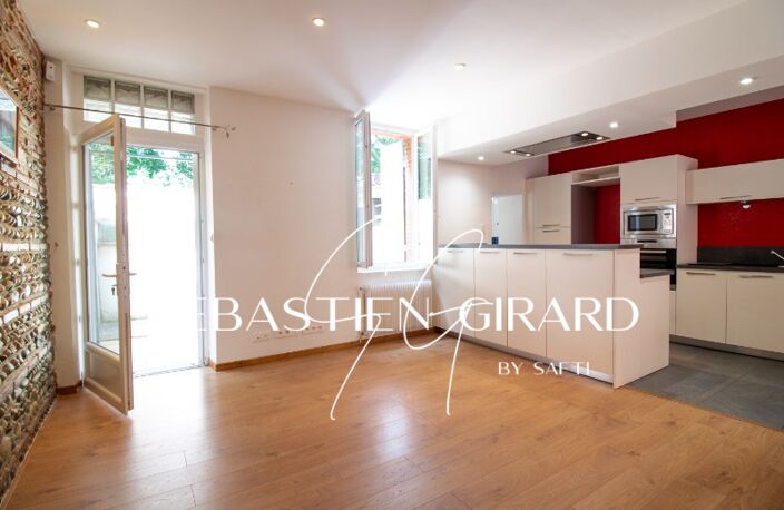 Maison de caractère T5, 140 m² Vue sur le jardin Michelet — photo 3