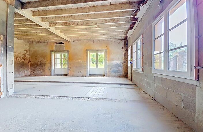 ALIX  Grange en pierre à réhabiliter  190 m² avec jardin — photo 3