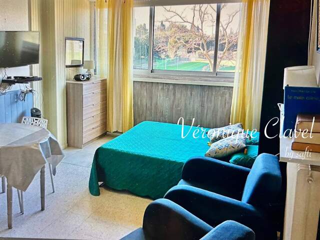Beau studio de 25m2 avec Cellier/cave et place de parking proche des Thermes — photo du bien