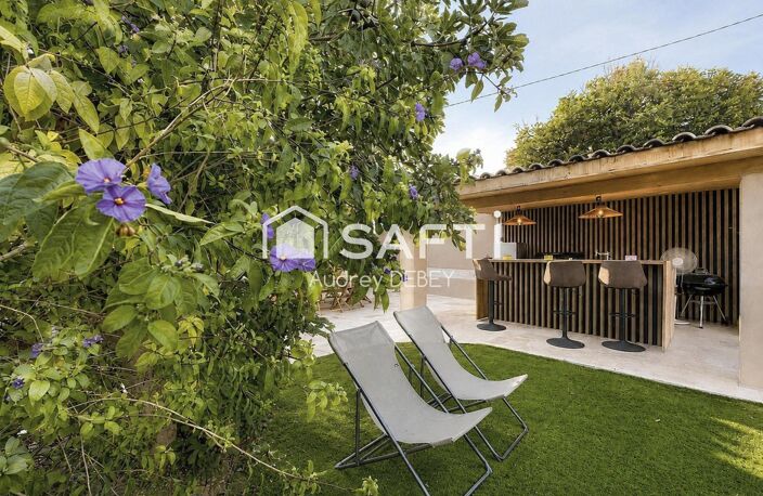 LE CALME ABSOLU, UNE RÉNOVATION SOIGNÉE ET UN EXTÉRIEUR PENSÉ POUR PROFITER PLEINEMENT DES BEAUX JOURS — photo 4